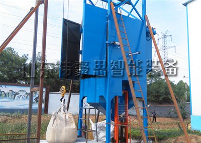 活性炭粉噸袋拆袋機(jī)為什么備受企業(yè)的喜愛(ài)？