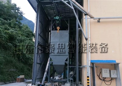 活性炭噸袋自動拆包機的使用好處有哪些？