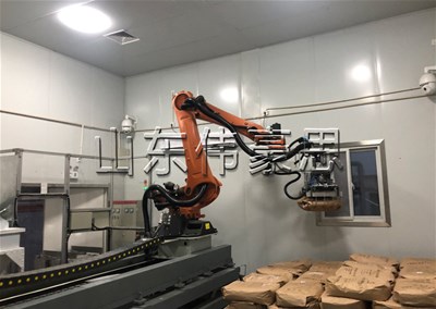 片堿自動碼垛機械手有哪些功能優(yōu)勢？