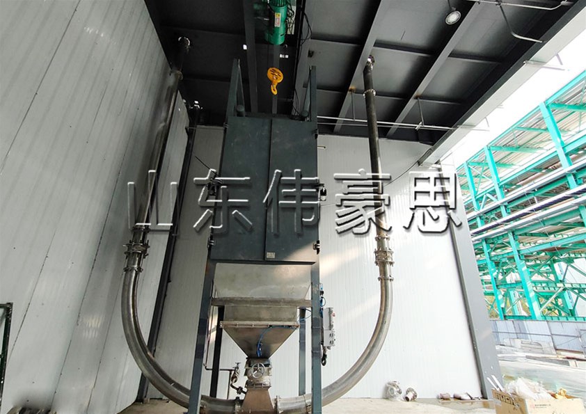 農(nóng)藥粉料噸袋拆包機(jī) 噸包破袋機(jī)主要特點(diǎn)